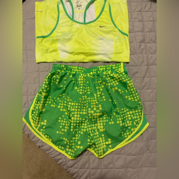 Nike Lime Green & Yellow Dri-FIT Tank + Shorts Set (Women’s Medium) - Picture 1 of 11